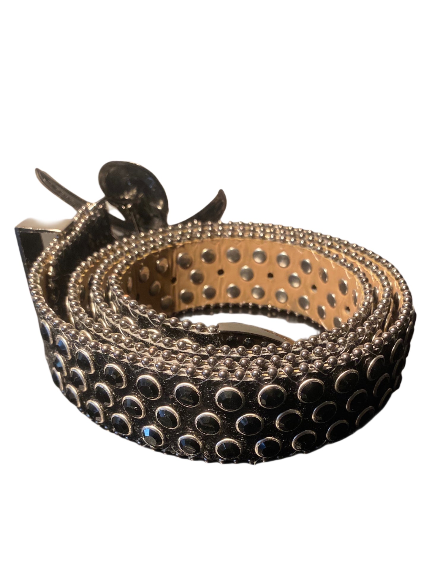 "PIRATE SKULL" STUDDED BELT